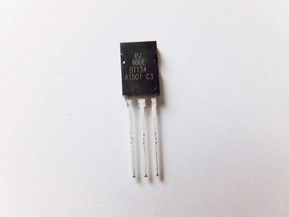 BT134-600E TO-126 Thyristor TRIAC 600 V 4A ETA1188 - View 1