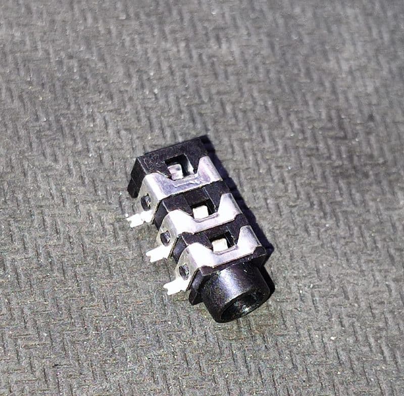 PJ-313D SMD SHOU HAN 3.5mm Headphone Jack 30V Silver Copper 500mA SMD Audio Connectors ETA2546 - View 1