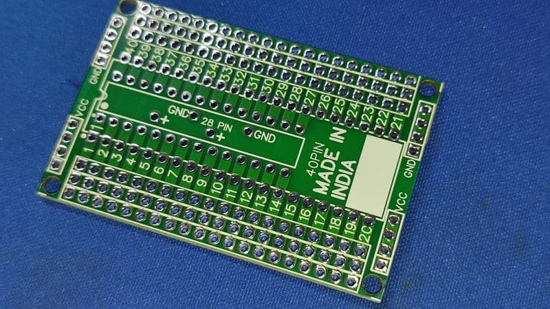 40 PIN TO 4 PIN DIP IC BREAKOUT DOT BOARD PCB ET5804 - View 1