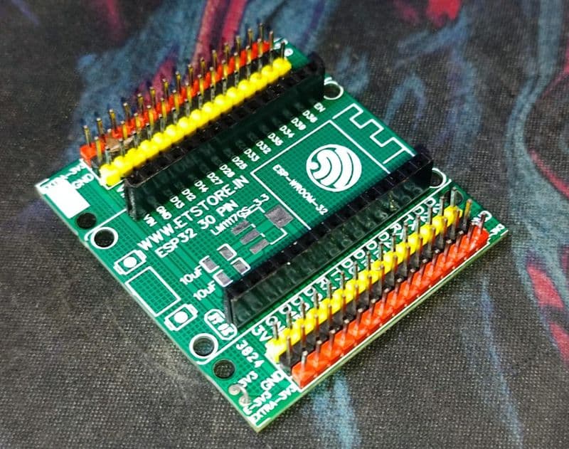 ESP32 30 PIN BREAKOUT BOARD WITH RBY HEADER 30PIN ET11058 - View 1