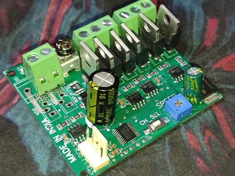 DC Design Chaser 30A 6 / 5 /4 Channel 7-15V DC ET11270 - View 2