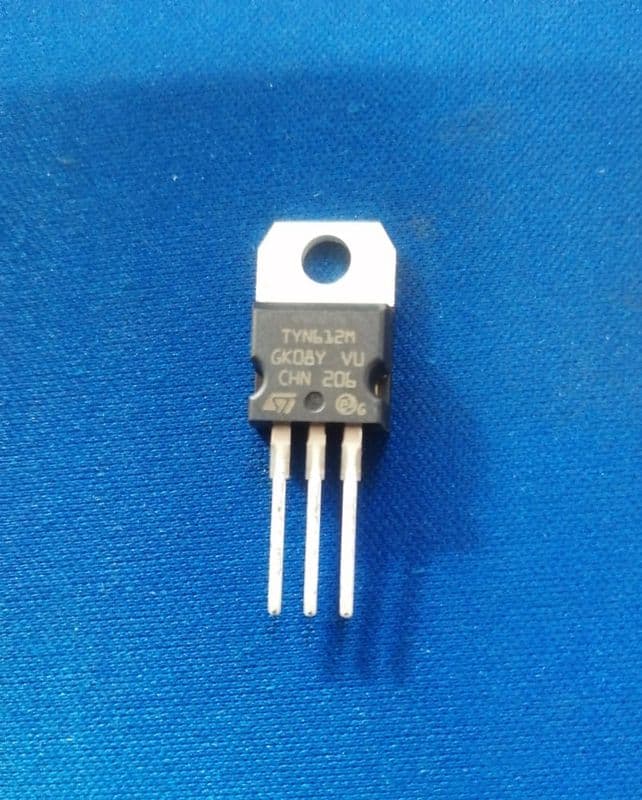 TYN612RG ST TO220 12A SCR 600V ET11284 - View 1