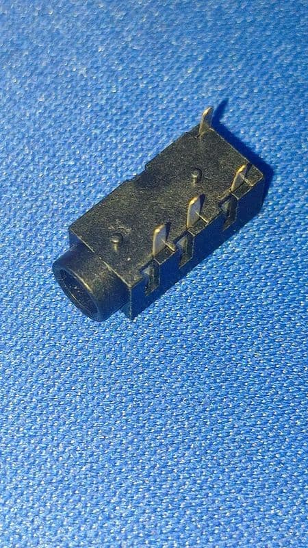 PJ-320A 3.5mm female Audio Connector JACK 4 PIN HanElectricity ET7660 - View 3