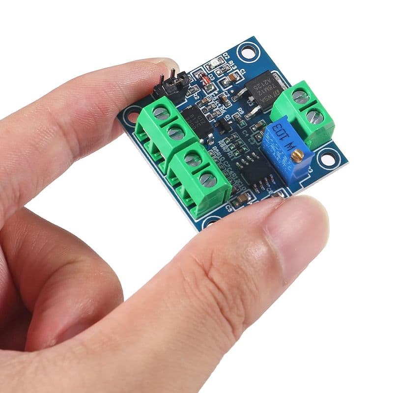 0-100% PWM to 0-10V Voltage Signal Converter - View 3