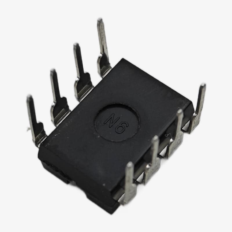 24C64 EEPROM IC - View 3
