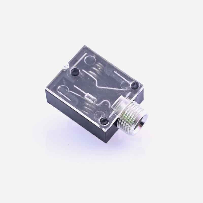 3.5mm Audio Female Stereo Socket - 5 Pin - View 1