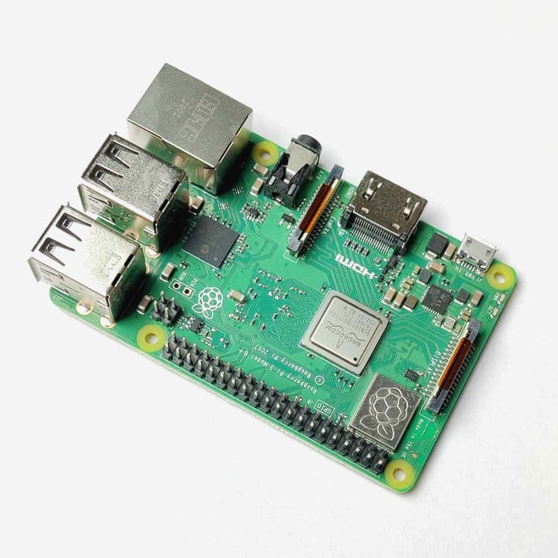 Raspberry Pi 3 Model B+ - View 1