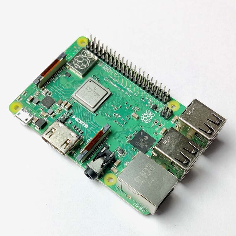 Raspberry Pi 3 Model B+ - View 3