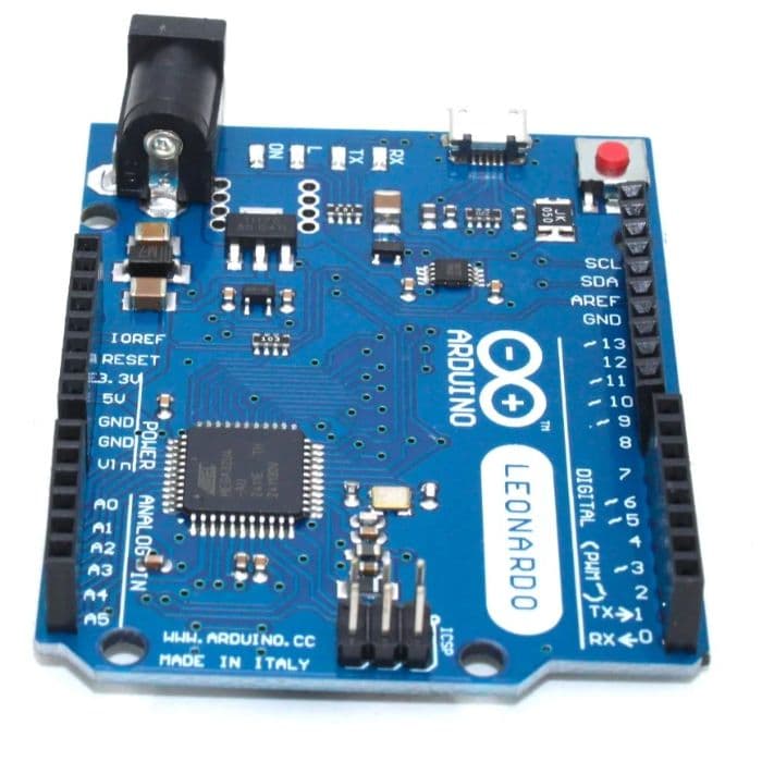 Arduino Leonardo R3 compatible board - View 2