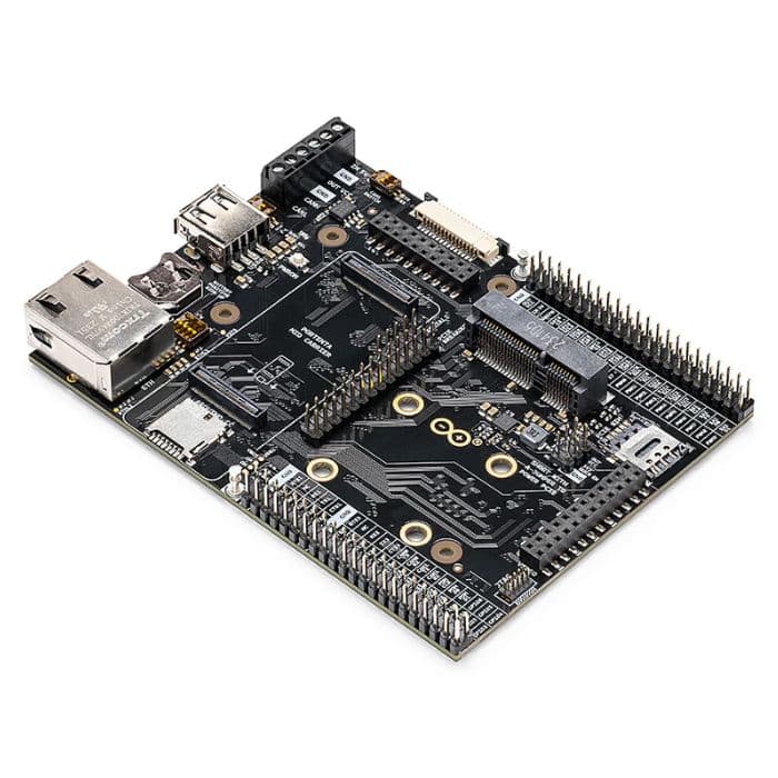 Official Arduino Portenta Mid Carrier Development Board - ASX00055 - View 2