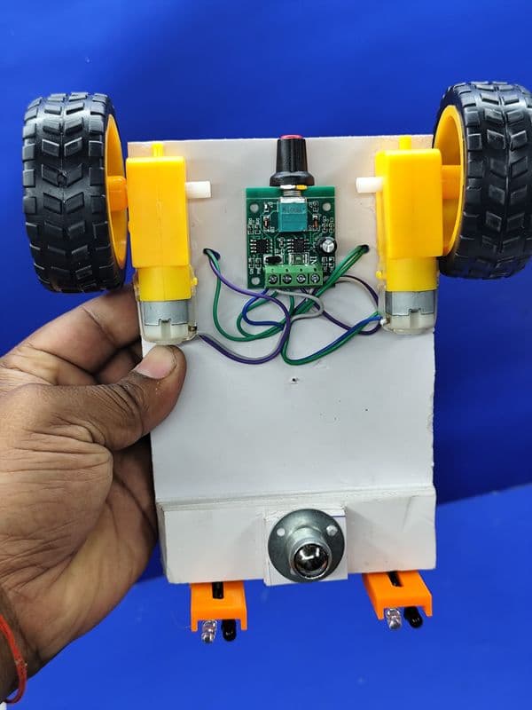 White Line follower using Relay (Ready made) - View 3