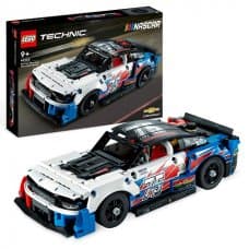 LEGO 42153 NASCAR Next Gen Chevrolet Camaro ZL1 - View 1