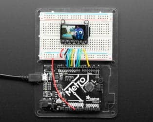 Adafruit 1.14″ 240×135 Color TFT Display + MicroSD Card Breakout – ST7789 - View 1