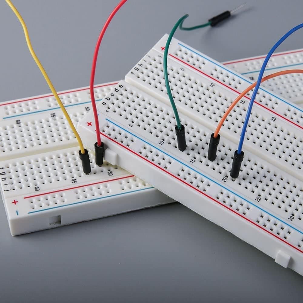 800 Points Solderless Breadboard - View 1