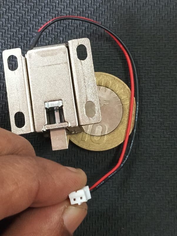 Mini Solenoid Lock 27x28x18mm 12VDC ET5950 - View 2