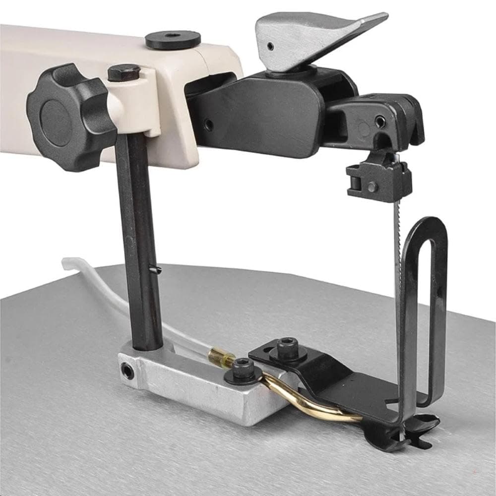 Makita SJ401 50W Variable Speed Scroll Saw - View 3
