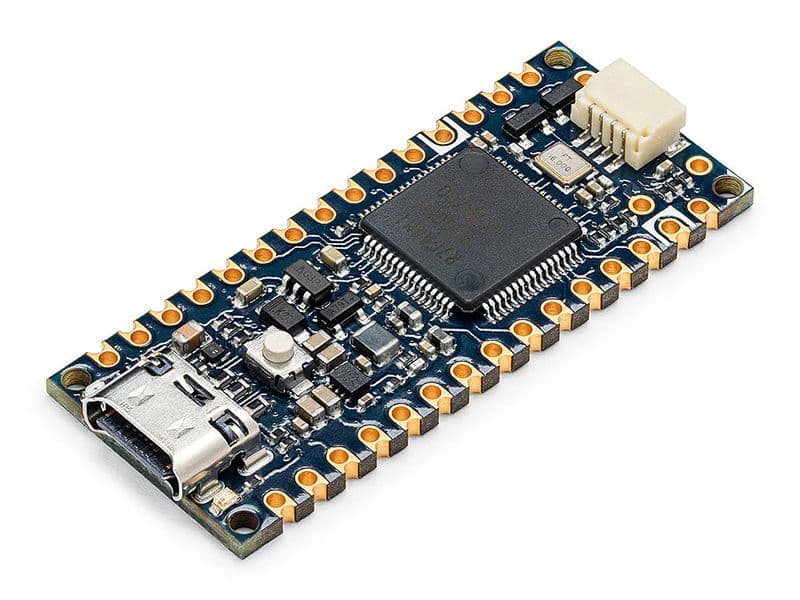 Arduino Nano R4 - View 2