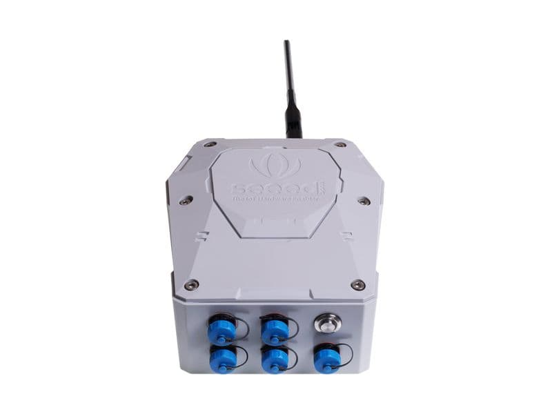 SenseCAP Sensor Hub 4G Data Logger - with built-in rechargeable battery version - View 3