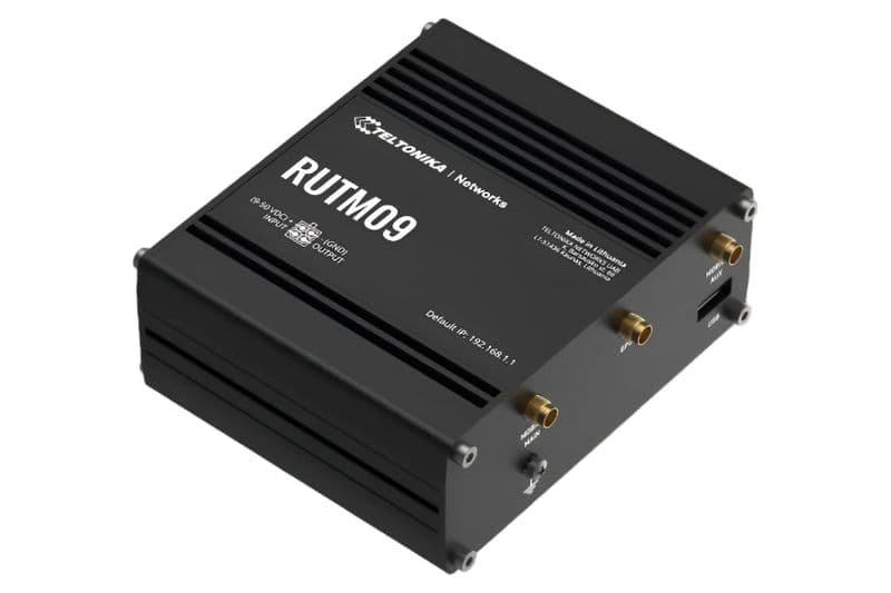 RUTM09 - 4G LTE Router - View 3